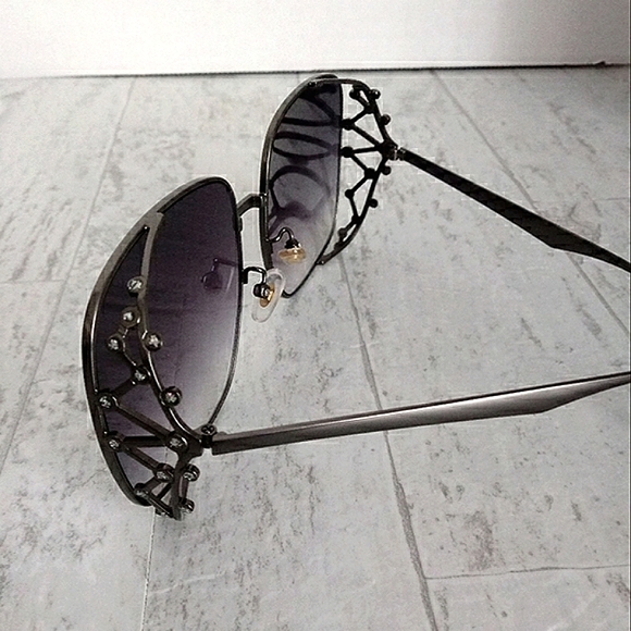 New Women's Polarized Luxury Square Oversized Sunglasses - Picture 5 of 8